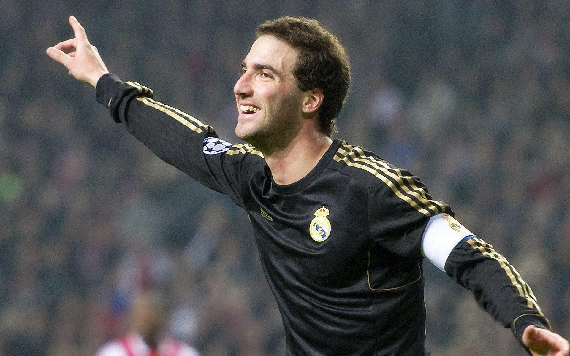 加兰高效斩获20分7助攻，神准三分助球队稳操胜券